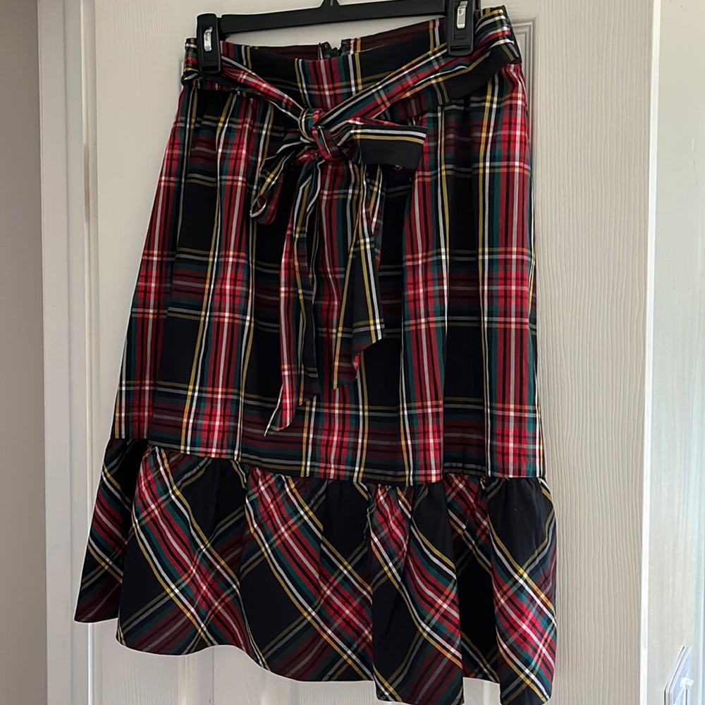 J.Crew plaid skirt. Perfect for Christmas!
